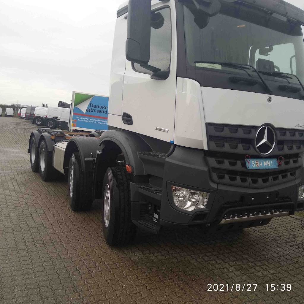 mercedes-benz-cph-greve-17.jpeg
