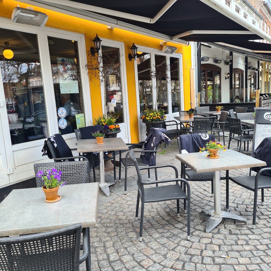 cafe-chaplin-9.jpeg