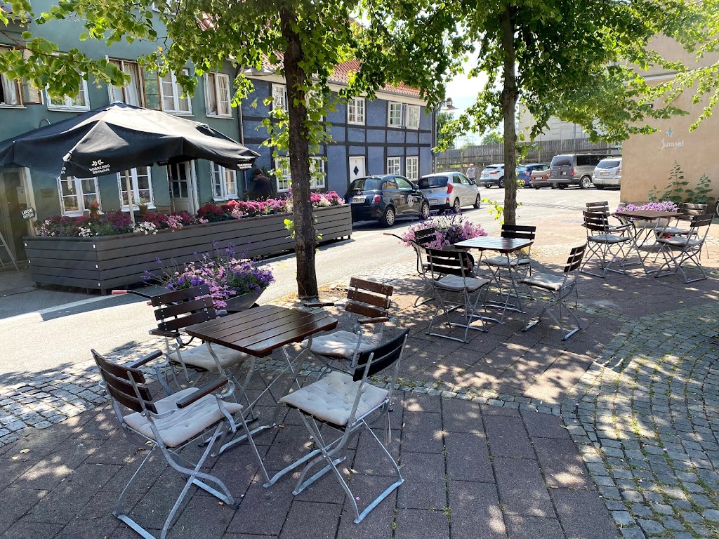 lagoni-kaffebar-3.jpeg