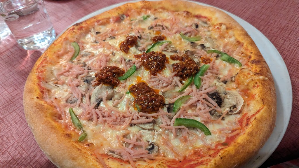 pakhuset-restaurant-pizzeria-4.jpeg