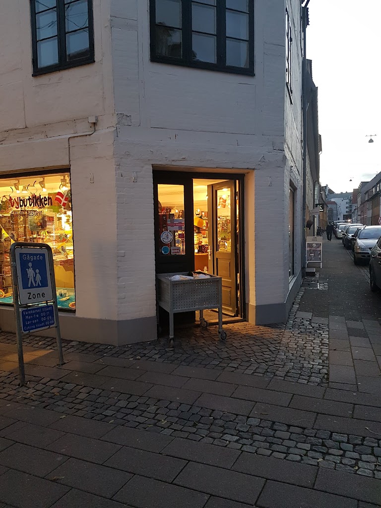 partybutikken-1.jpeg
