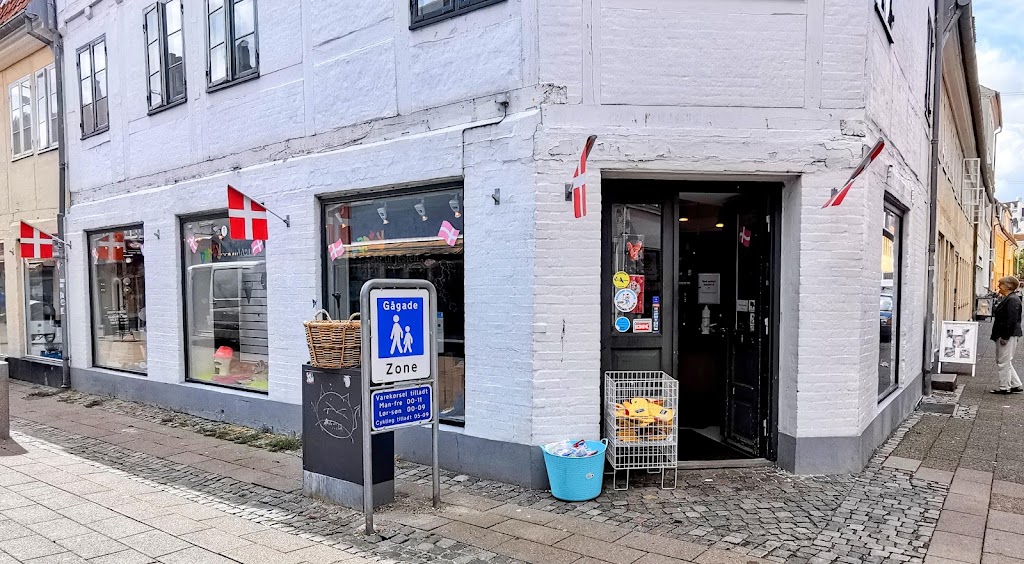 partybutikken-2.jpeg