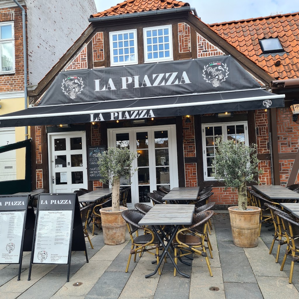 pizzeria-la-piazza-5.jpeg
