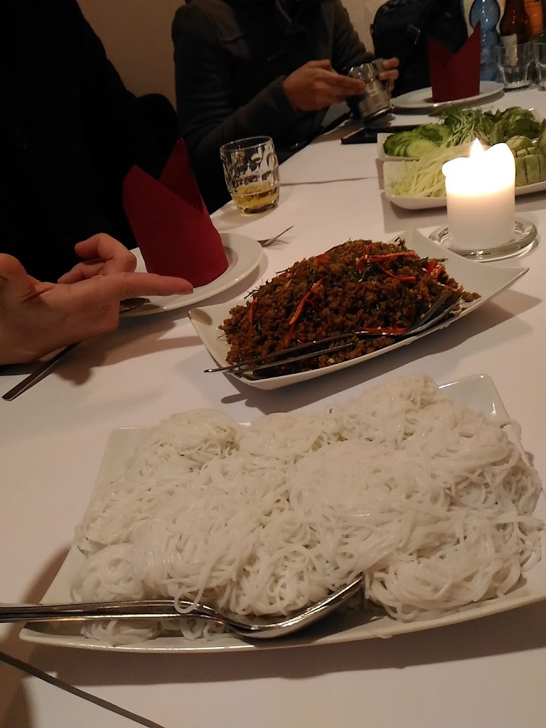 tuk-thai-take-away-7.jpeg