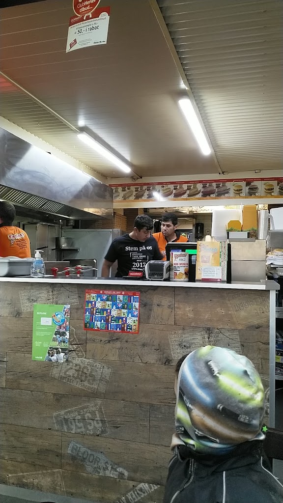 farfars-grill-pizza-house-8.jpeg