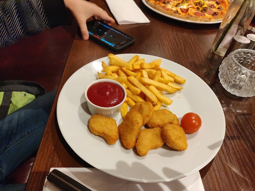 il-forno-pizza-restaurant-9.jpeg