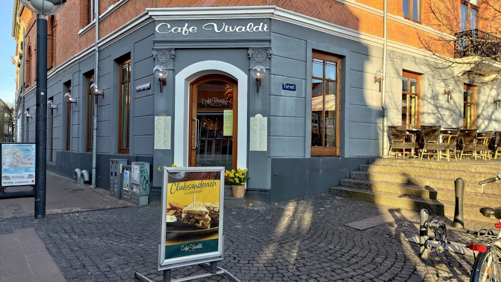 cafe-vivaldi-6.jpeg