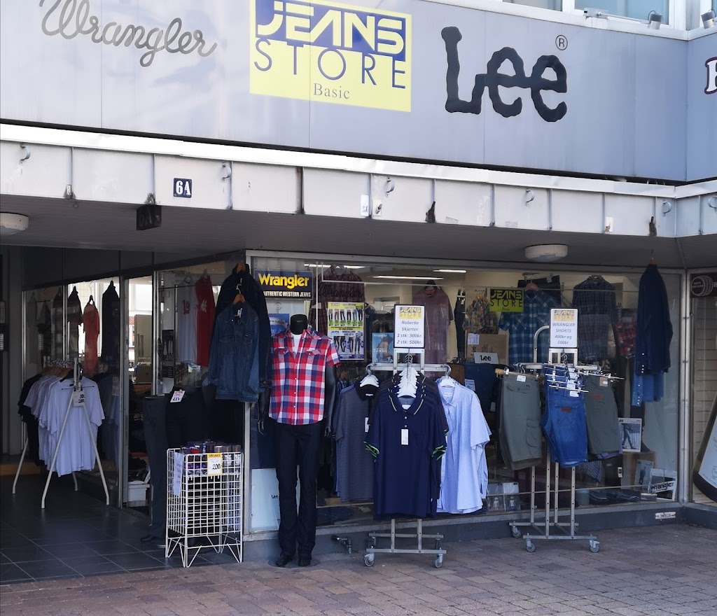 jeansstore-3.jpeg