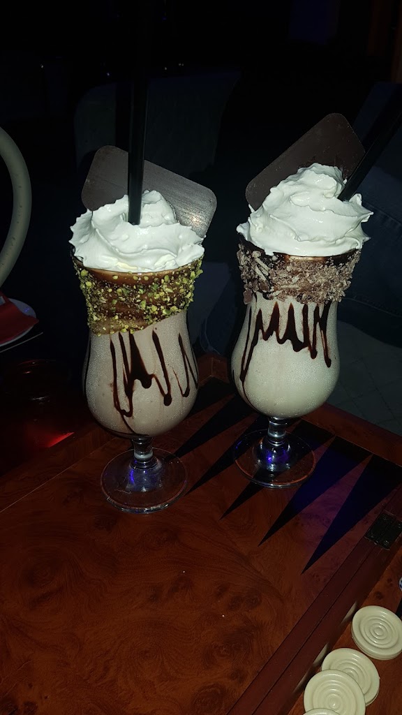 laroze-cafe-4.jpeg