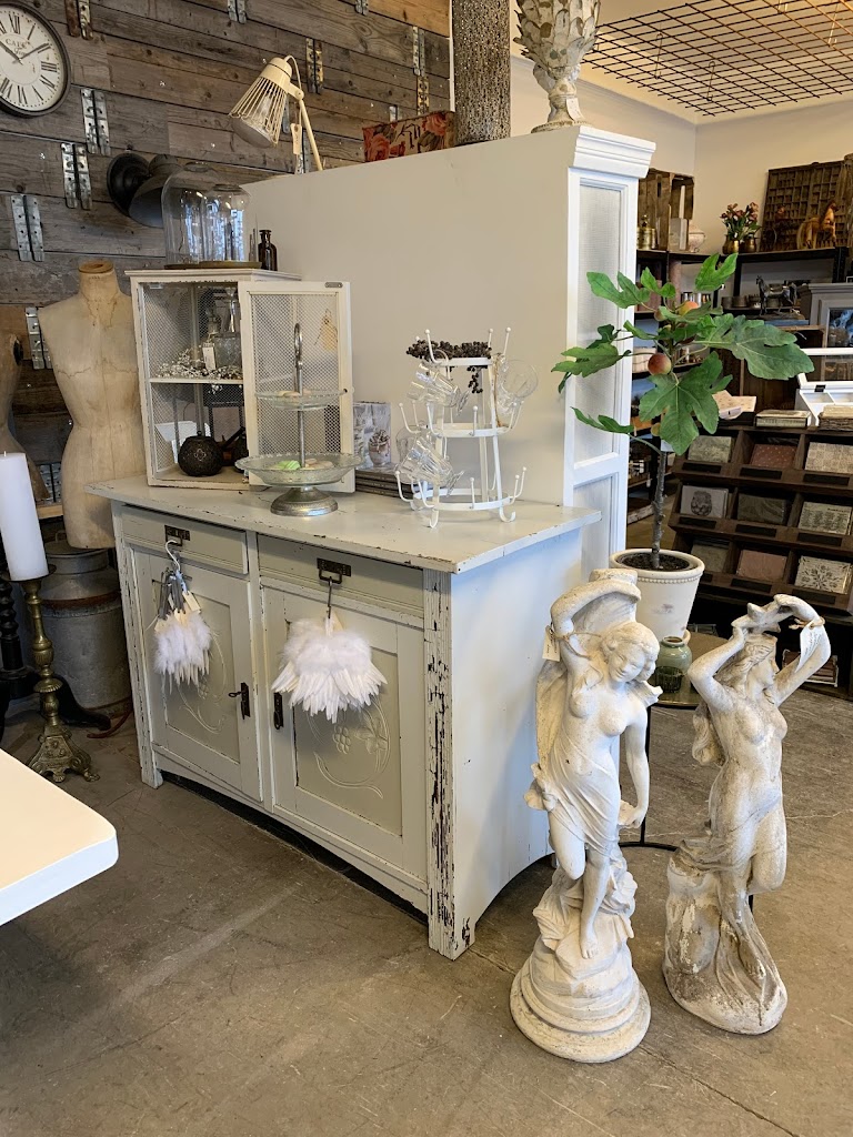 lene-blinkenberg-livsstilsbutik-brugskunst-brocante-1.jpeg