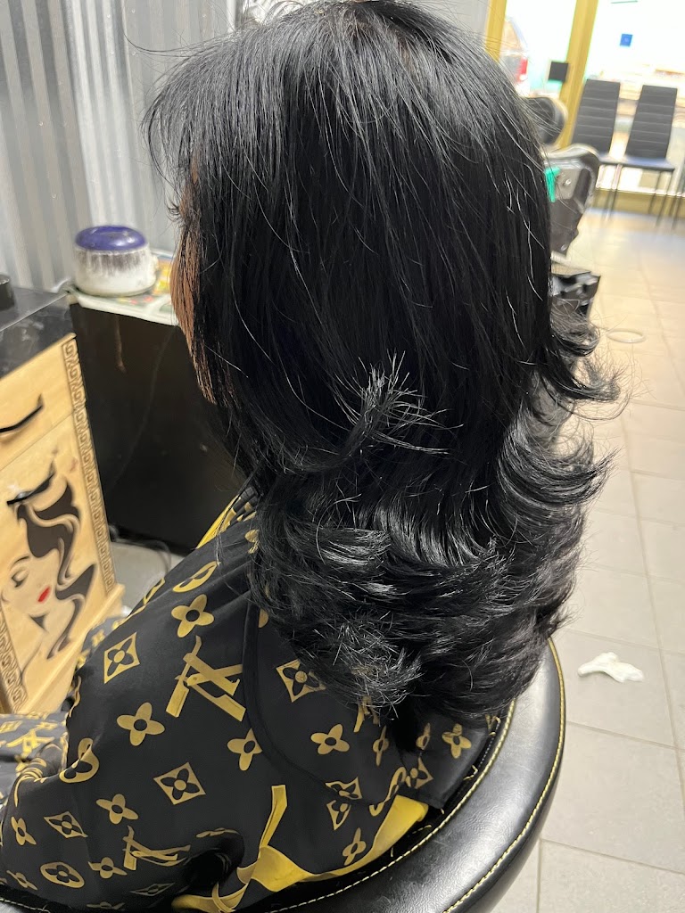 lux-salon-1.jpeg