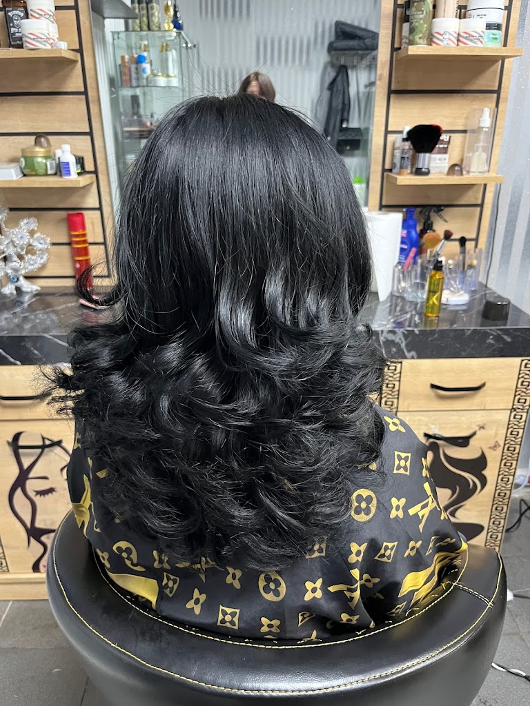 lux-salon-5.jpeg