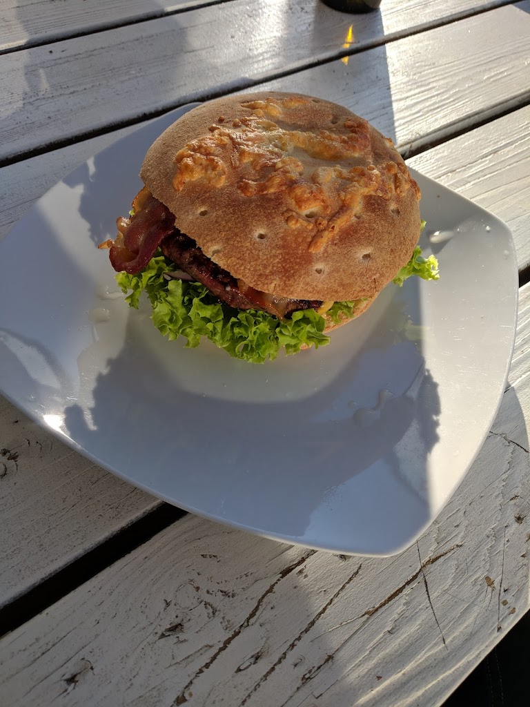 kongens-pizzaria-og-burger-house-10.jpeg