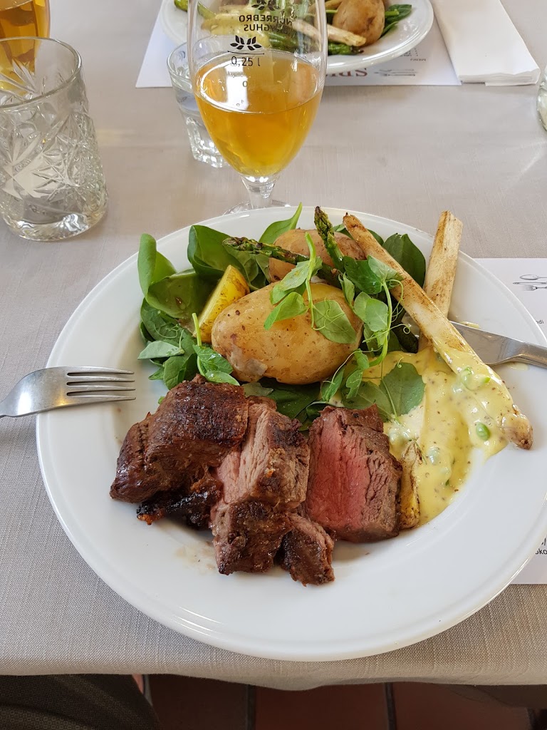 spiseriet-cafe-restaurant-i-holte-4.jpeg