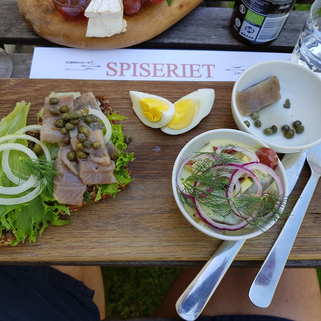 spiseriet-cafe-restaurant-i-holte-7.jpeg