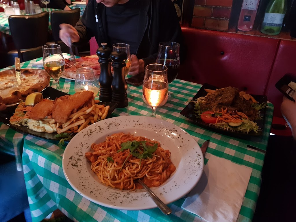 la-strada-de-luxe-ristorante-2.jpeg