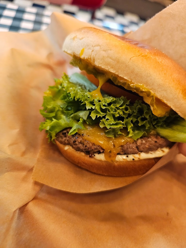 burger-station-2.jpeg