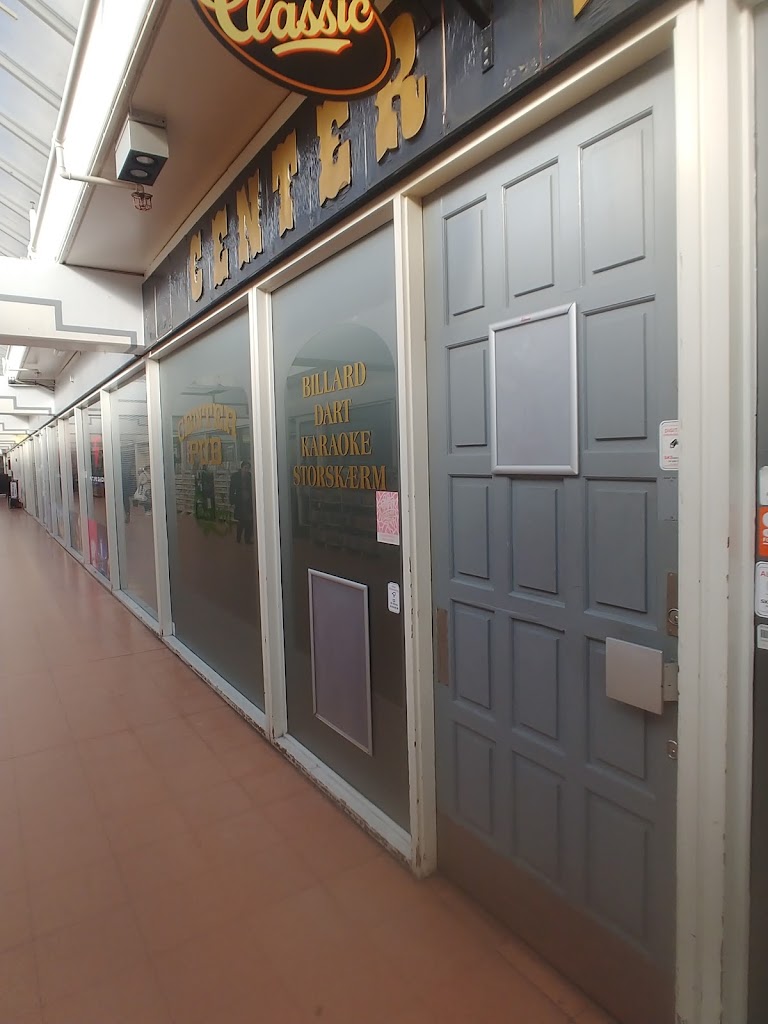 center-pub-0.jpeg