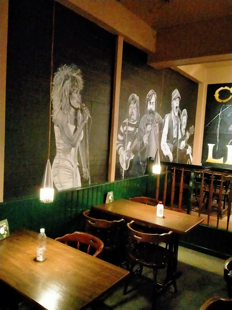 center-pub-8.jpeg