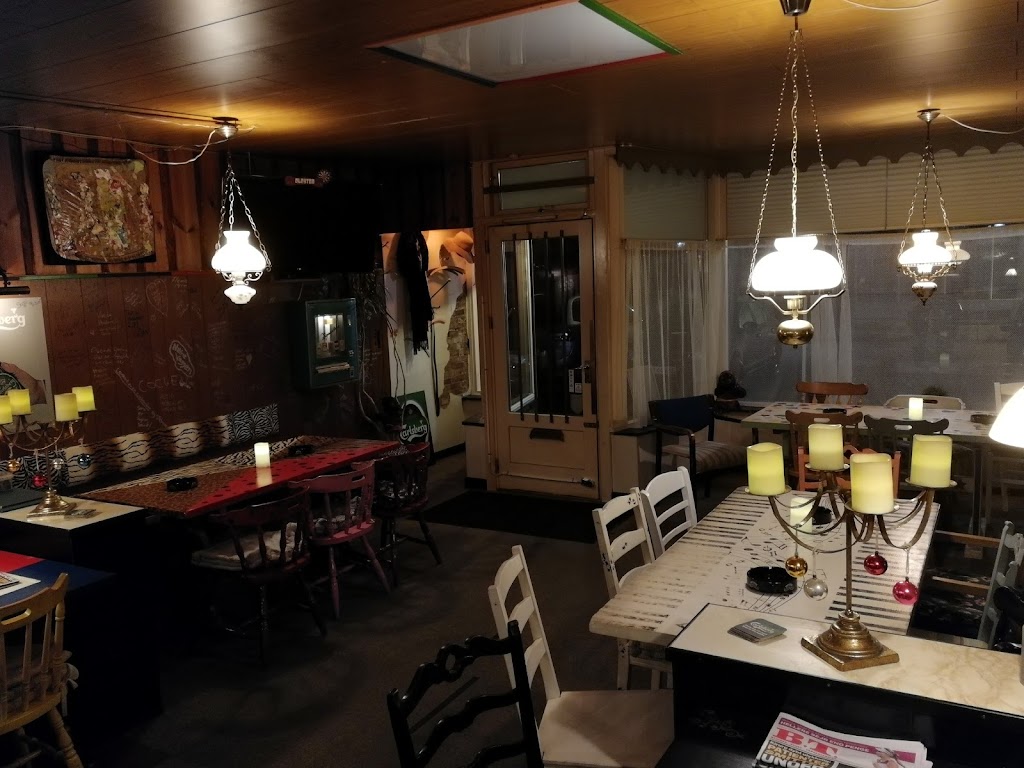 cleyton-dart-pub-17.jpeg
