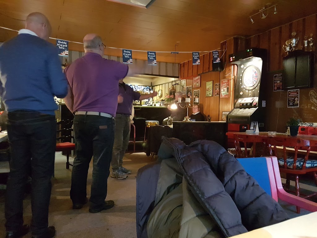 cleyton-dart-pub-18.jpeg
