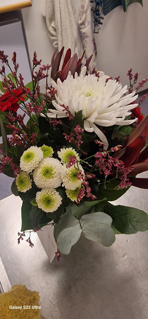 freedom-flowers-by-jan-rossing-1.jpeg