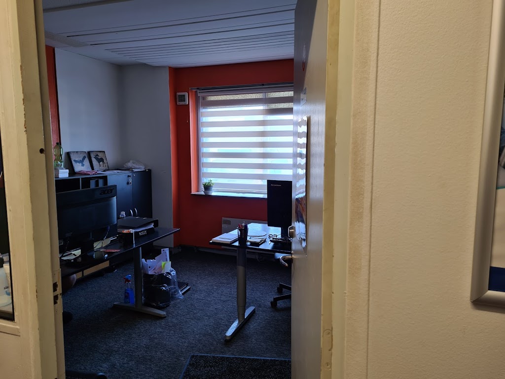 ab-servicecenter-v-adam-bicen-4.jpeg
