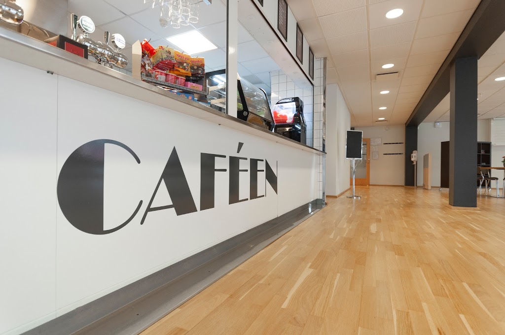 hal-cafeen-4.jpeg