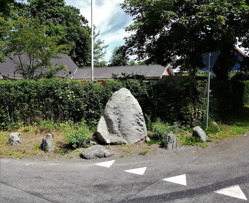 genforeningssten-i-buerup-0.jpeg