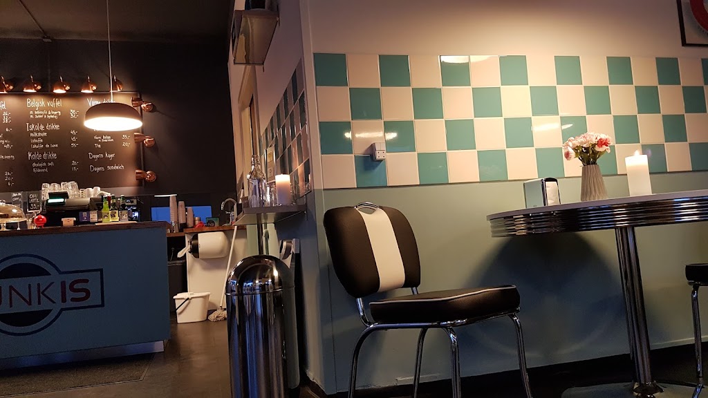 allekroen-airport-steakhouse-bar-7.jpeg