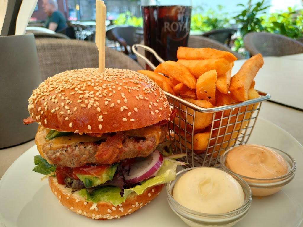 cafe-le-perr-4.jpeg