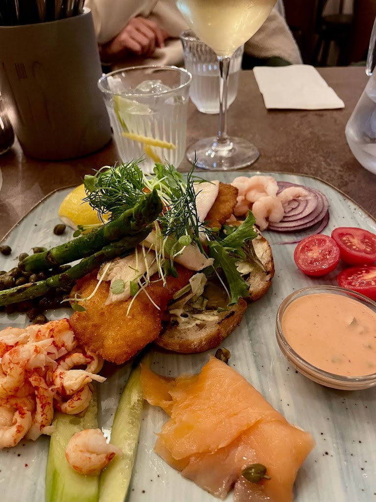 cafe-le-perr-5.jpeg