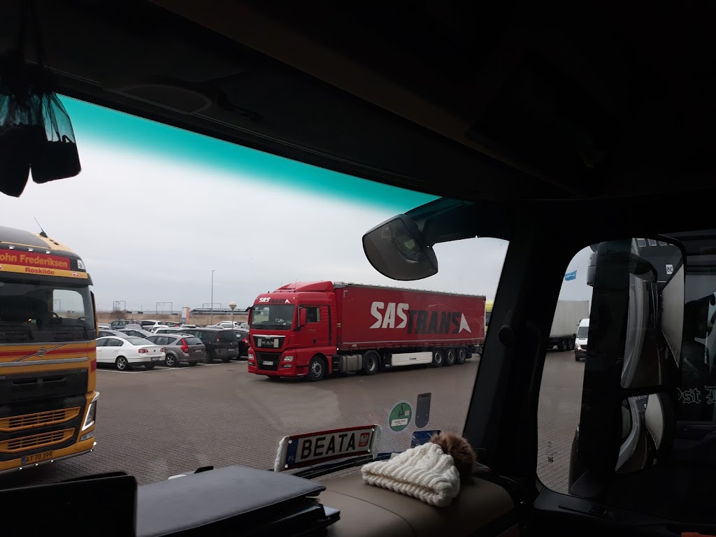 dhl-express-pakkeshopdhl-express-kastrup-6.jpeg