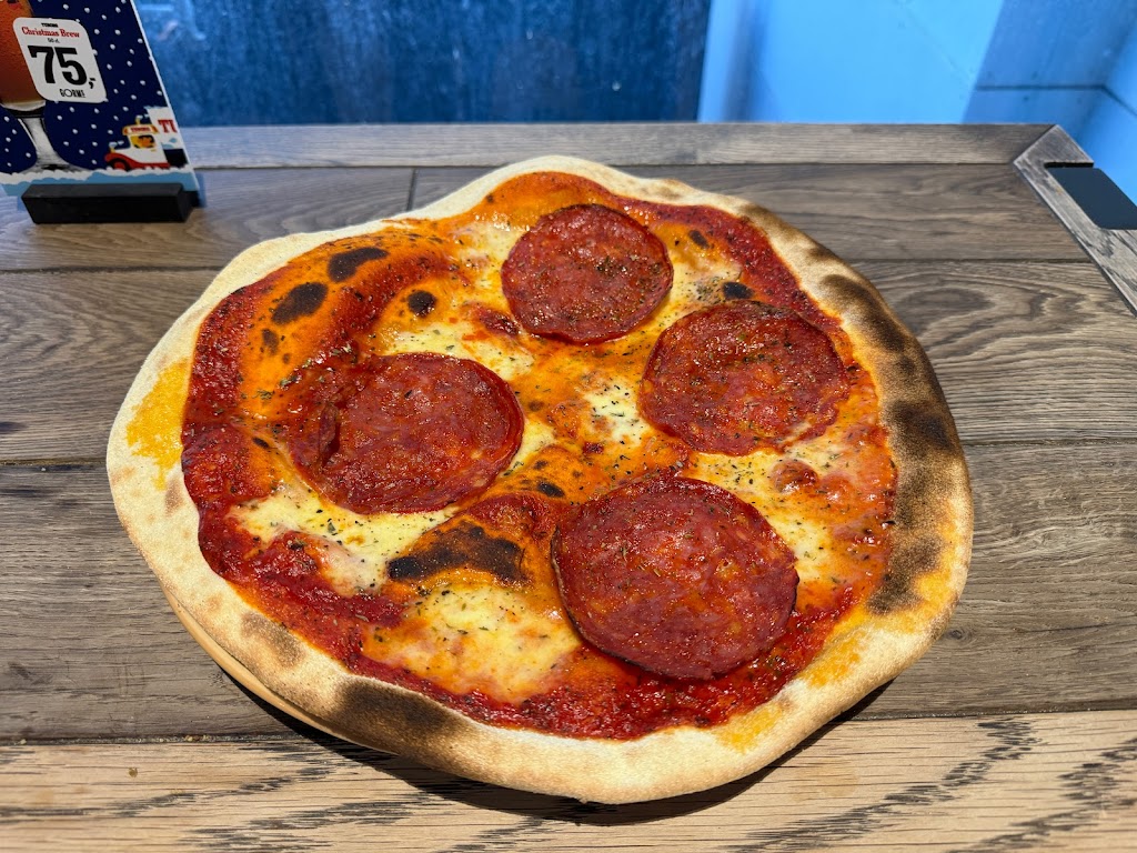 gorms-pizza-terminal-3-0.jpeg