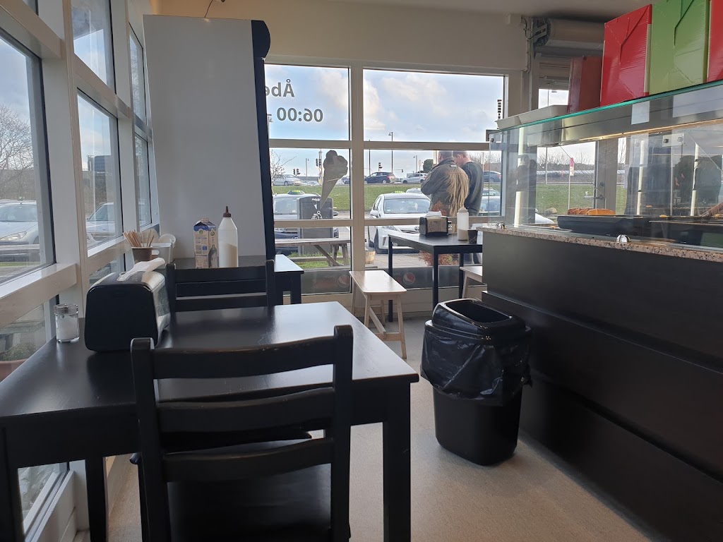 havnehytten-cafe-bistro-12.jpeg