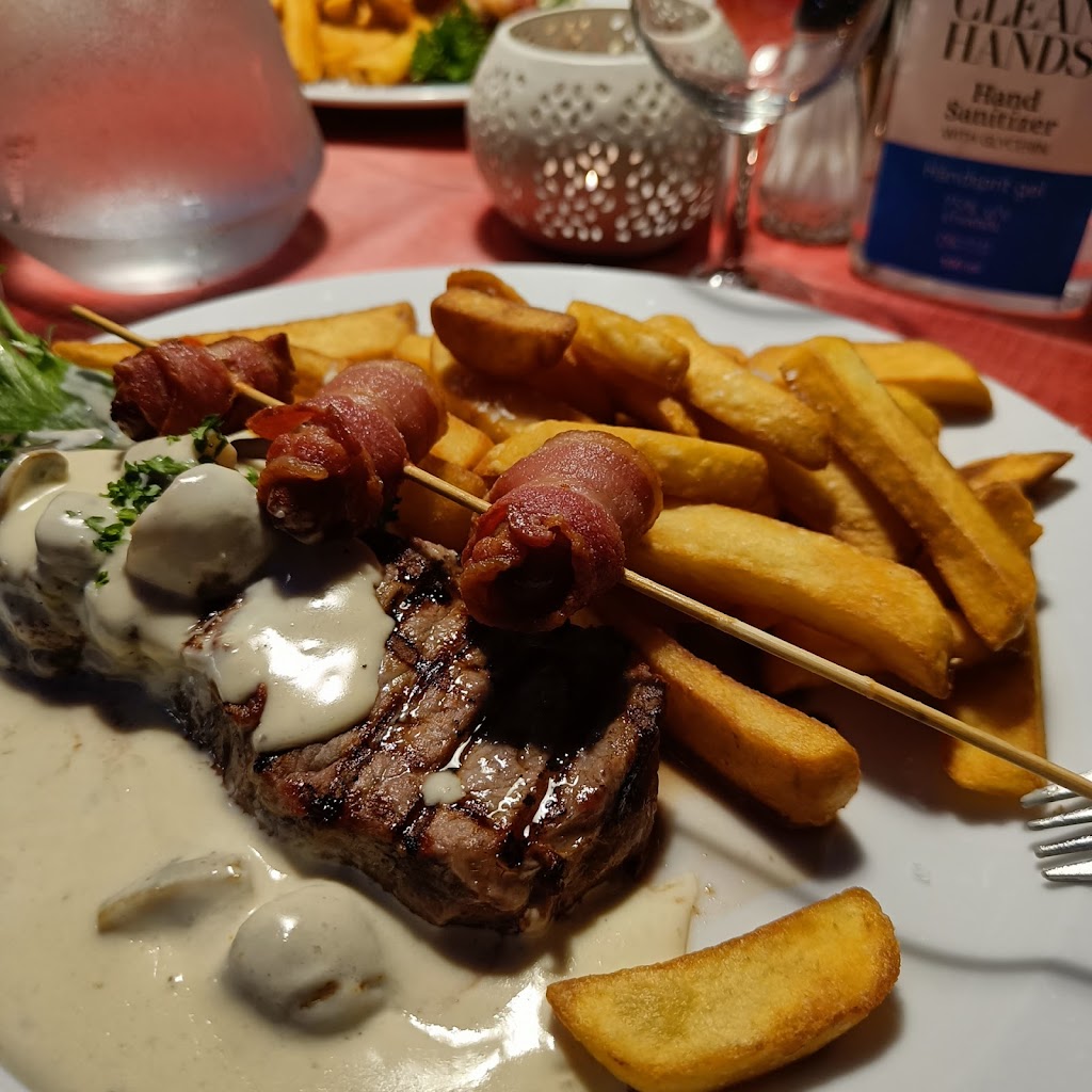 lojtehus-restaurant-5.jpeg