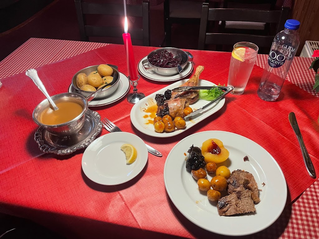 lojtehus-restaurant-8.jpeg