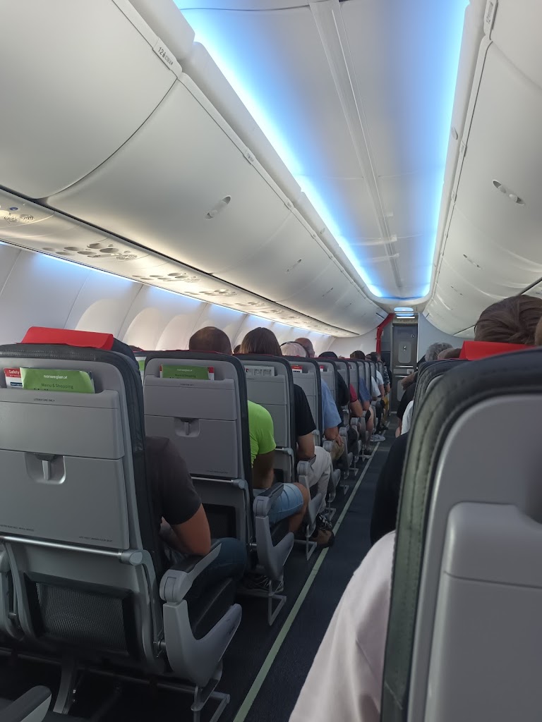 norwegian-danmark-fililal-af-norwegian-air-shuttle-asa-norge-16.jpeg