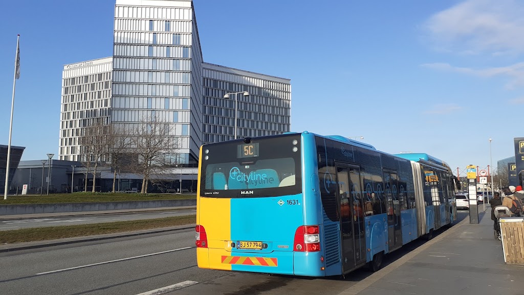 p10-standard-parking-2.jpeg