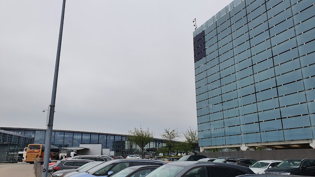 p10-standard-parking-7.jpeg
