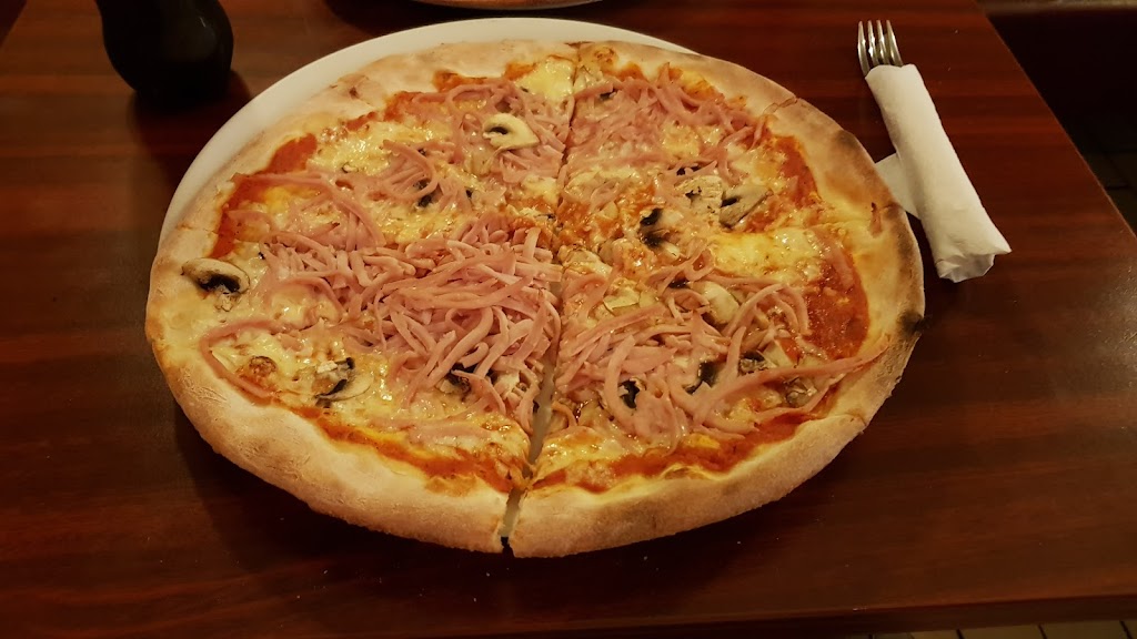 tarnby-pizza-1.jpeg
