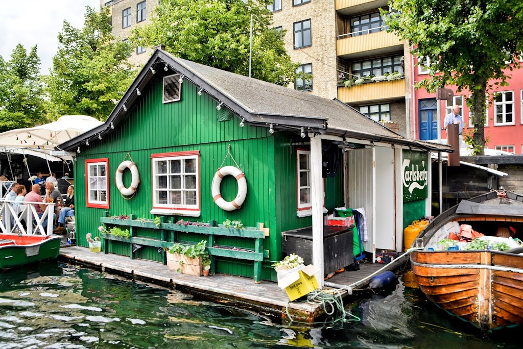 christianshavn-boat-rental-cafe-14.jpeg