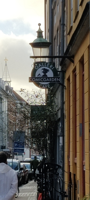 comicgarden-galleri-cafe-4.jpeg