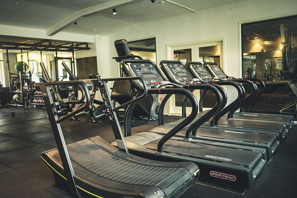 sporting-health-club-14.jpeg