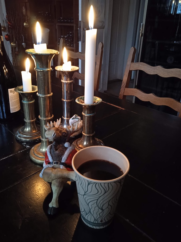 ubbes-vinhandel-wine-bar-3.jpeg