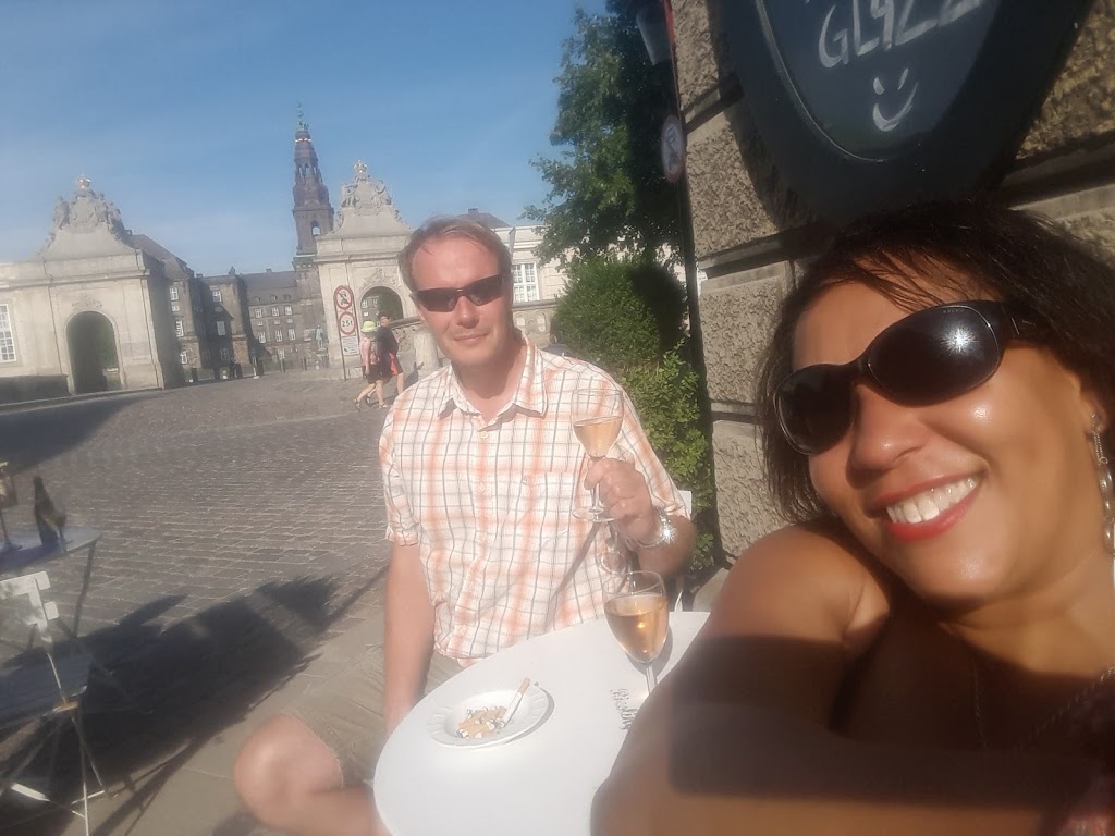 ubbes-vinhandel-wine-bar-9.jpeg