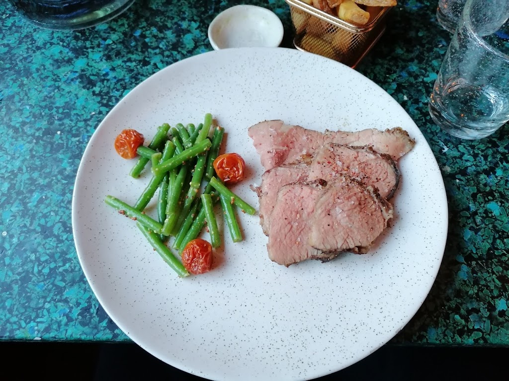 alexanders-bistro-1.jpeg