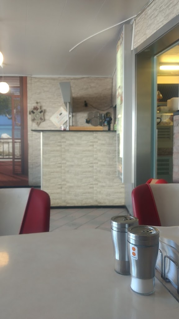 byens-pizzeria-kebabhouse-16.jpeg