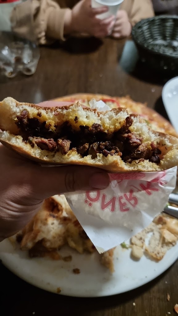 lyngens-pizza-7.jpeg