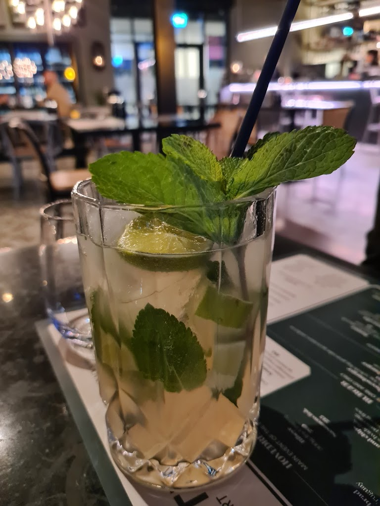 carl-peter-brasserie-5.jpeg